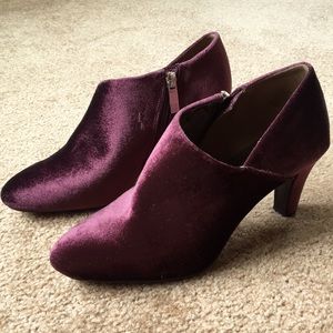 Bandolino Burgundy Booties, US Women’s Size 6.5